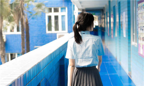 加乐镇如何找到一个可以帮助我生孩子的女人？